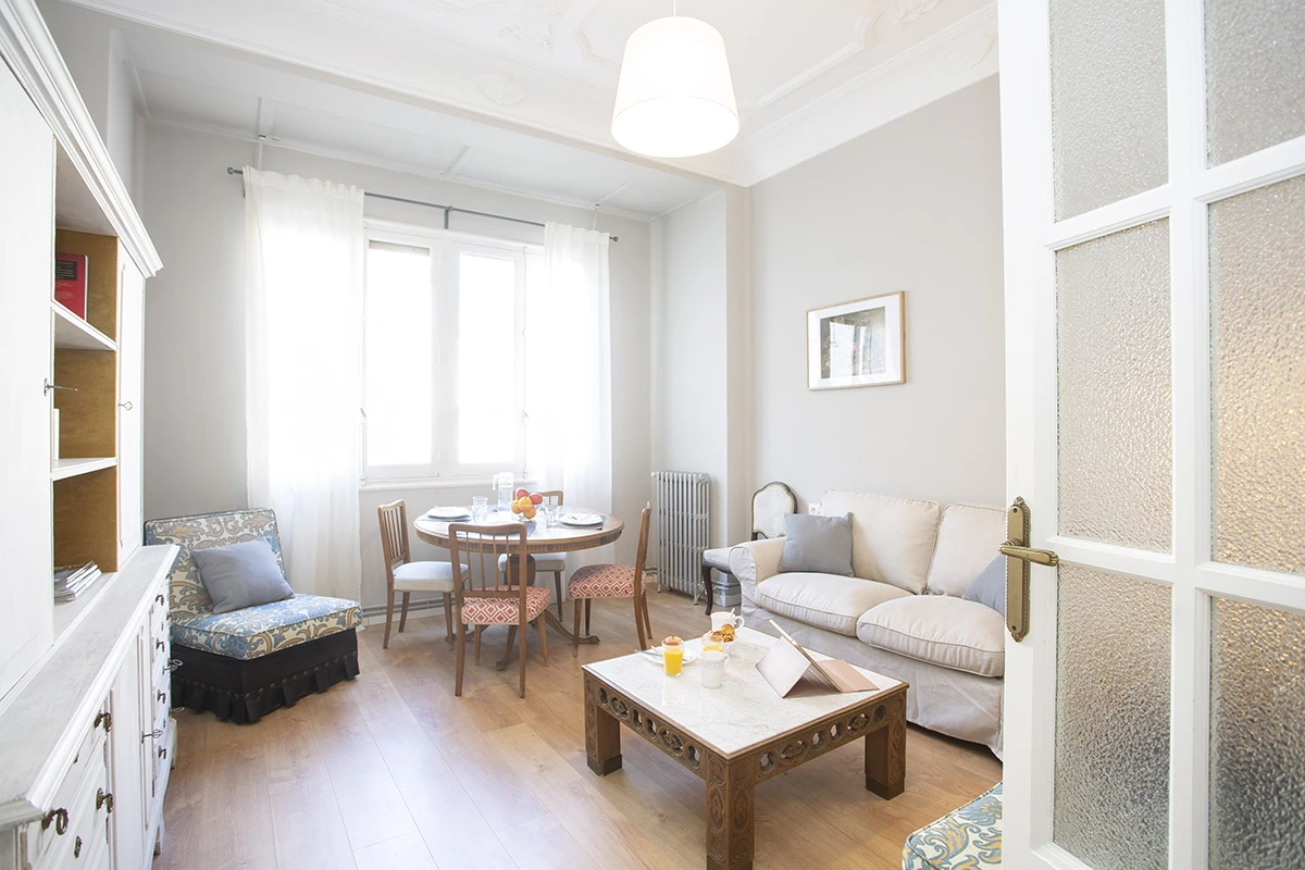 Ruzafa Stays4Students Apartment